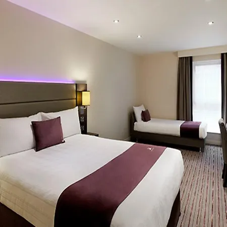 Premier Inn Perth City Centre-2
