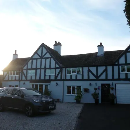 Newark Lodge Guest House-2