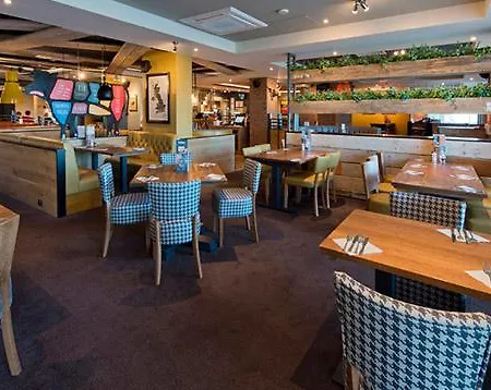 Premier Inn Reading Gateway-3