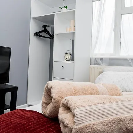 Shirley House: Self-Catering Near Southampton Hospitals-3