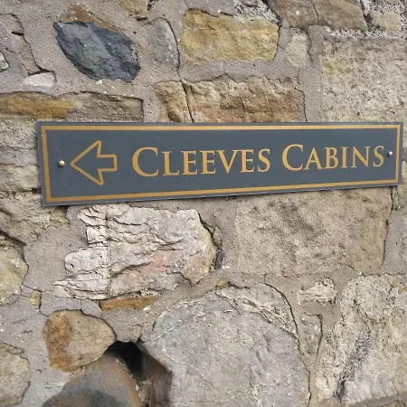 Cleeves Cabins Arran Luxury Lodge With Hot Tub-3