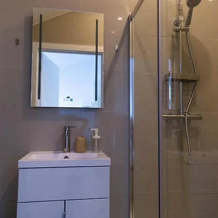Largigi Rooms Centre Of Lyme Regis Close To The Beach And Town Centre-3