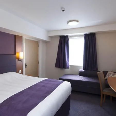 Premier Inn Exeter Central St. Davids-2