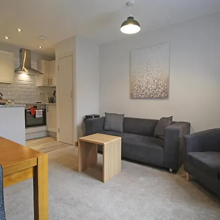 Hunters Walk - Luxury Central Chester Apartment - Free Parking-3
