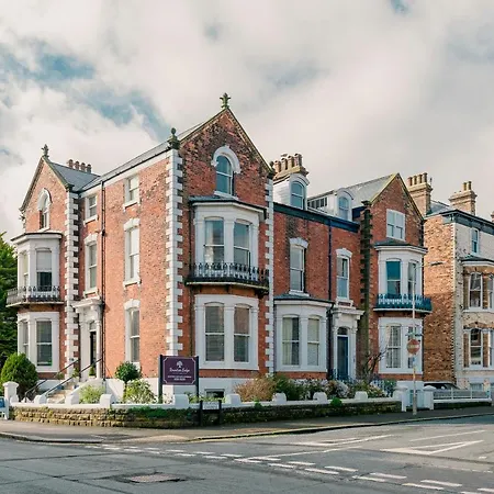 Rowntree Lodge-2