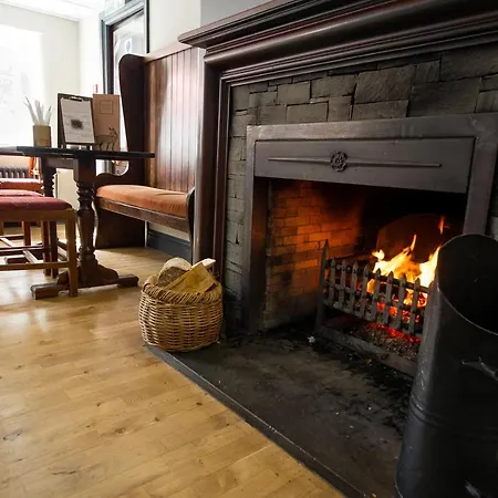 Crown Hotel Wetheral-3