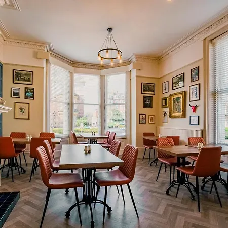 Rowntree Lodge-3