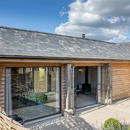 Cambridge Country Cottages-2