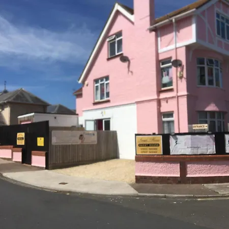 Barbie House: Beachfront Apartments with Beauty Amenities-3