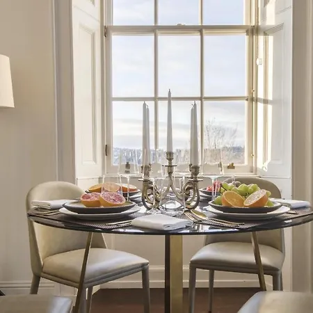 Knowehead Penthouse Apartment With Rooftop Hot Tub-2