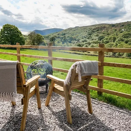 Elephant View Shepherds Hut-2