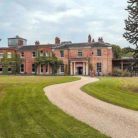 The Retreat, Elcot Park-3