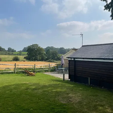 Holmdale Holiday Cottages-3