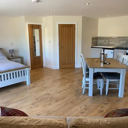 Plumptons Farm Holiday Lodges-3