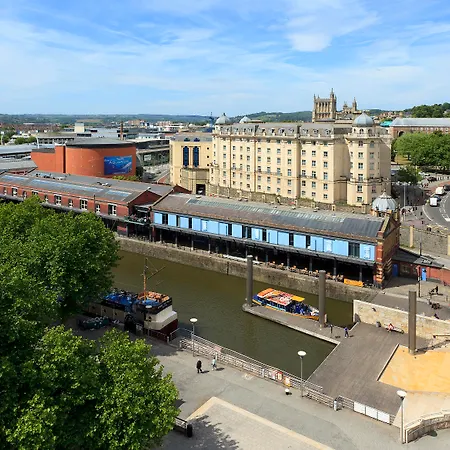 Saco Bristol - Broad Quay-2