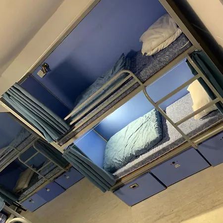 Brighton Beach Inn Hostel-3