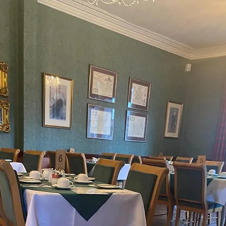 Lovat Arms Hotel-3