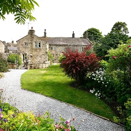 Ashfield House-3
