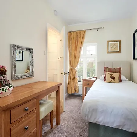 Easington Guest House-3
