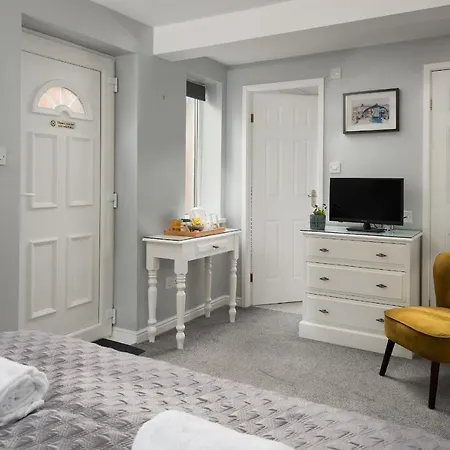 Morwick House B&B-2