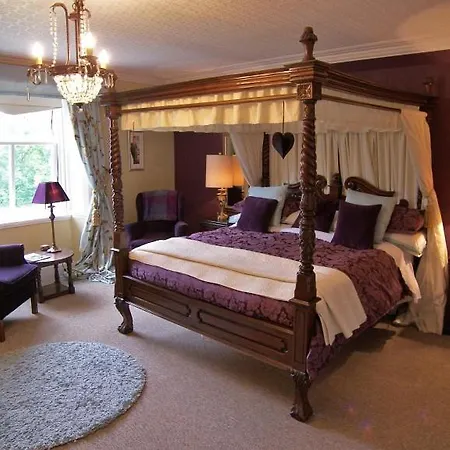 Glebe Country House Tarbet-2