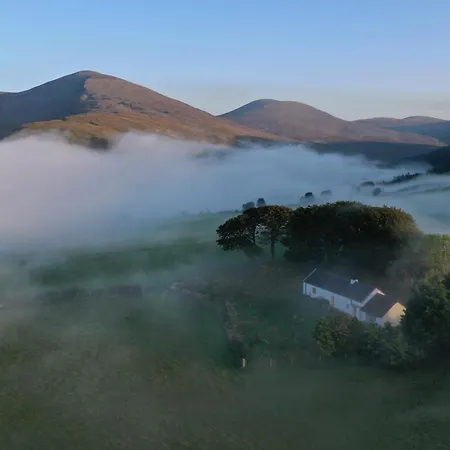 Thistle Thatch Cottage And Hot Tub - Mourne Mountains-3