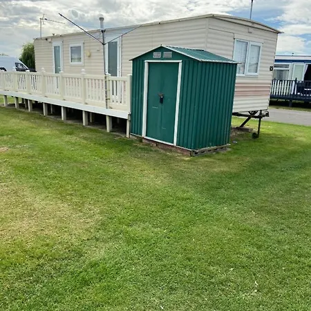 I13 The Chase Caravan Park-2