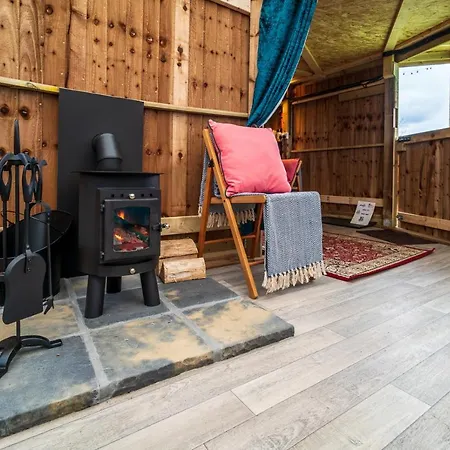 Hatters Meadows Glamping-2