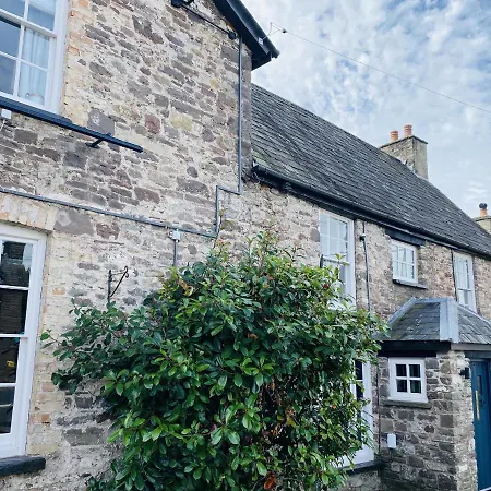 The Bluebell Country Inn, Crickhowell-2