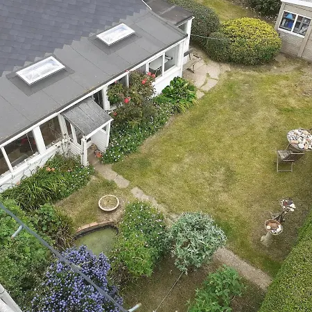 Sundial Cottage-3