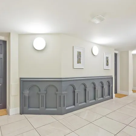 Sandgate Chapel - Self Check In Apartments-2