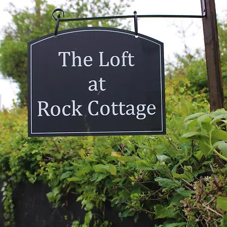 The Loft At Rock Cottage With Hot Tub-2