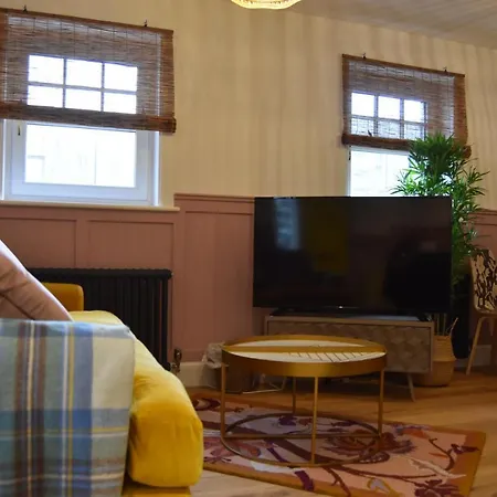 The Seelies - Luxury Aparthotel - By The House Of Danu-3