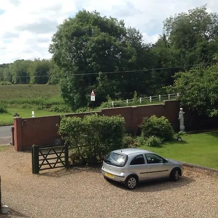 Bridge House B&B-3