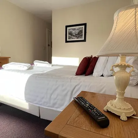 George Hotel-2