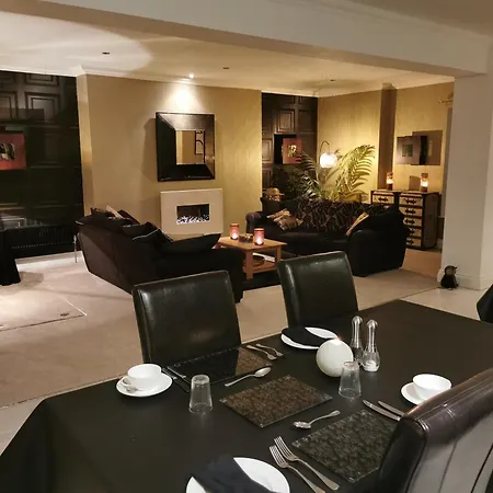 Glangwili Mansion - Luxury 5 Star Bed & Breakfast-2