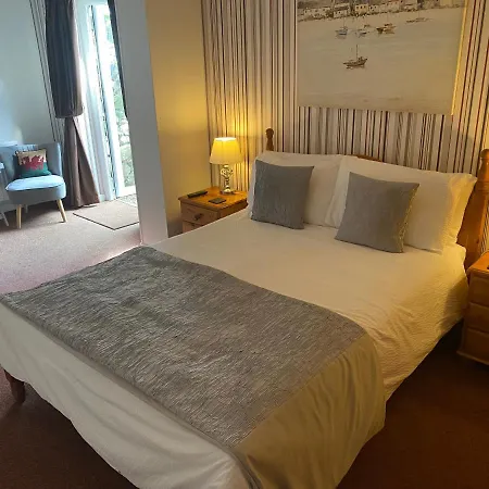 Talybont Bed And Breakfast-3