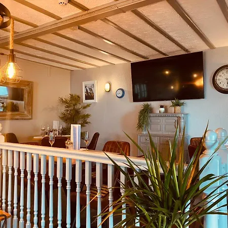 Gazelle Hotel-2