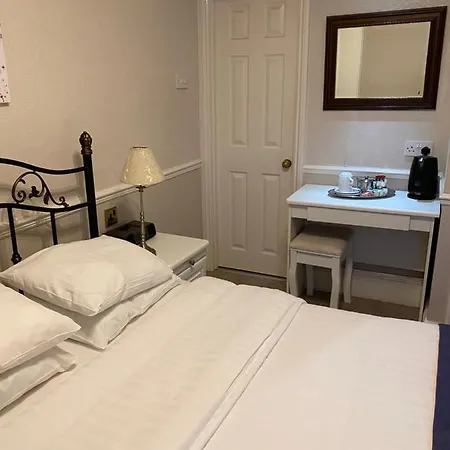The Croft Guest House-3