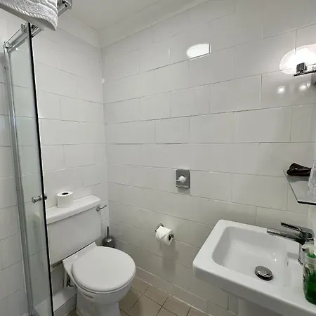 Sunnybank Guesthouse-3