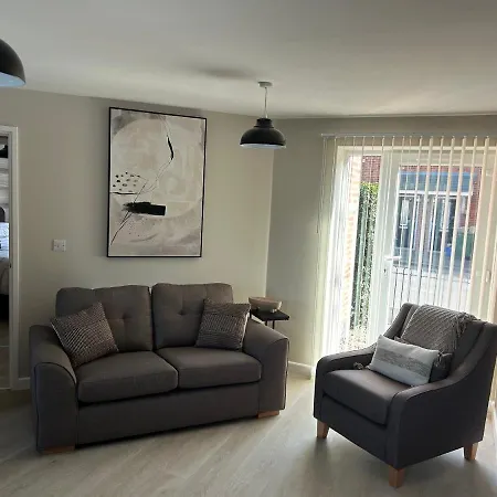 Chapel Court Apartments-3