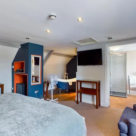 The Oak House Hotel-3