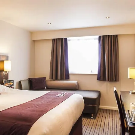 Premier Inn Bournemouth/Ferndown-2