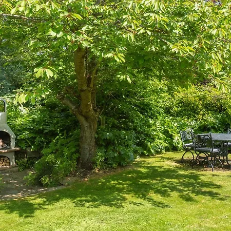 Luccombe Villa Holiday Apartments-2