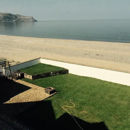 Superb Cintra Beachside Apartments-3
