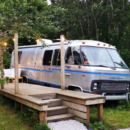 Glamping 1970 American Airstream Motorhome-3