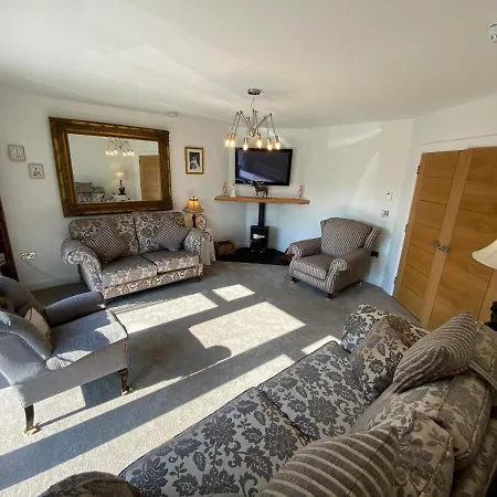 Ardbrin Lodge-2