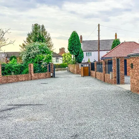 Colliery Lane Lodges-2