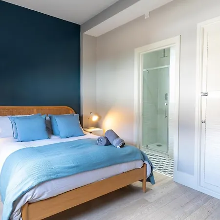 Cosy One Bedroom Apartments With Free Evening Parking-3