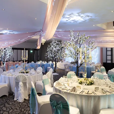 Felbridge Gatwick Hotel & Spa-3